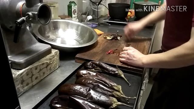 Икра из синих (баклажанов) смотреть онлайн