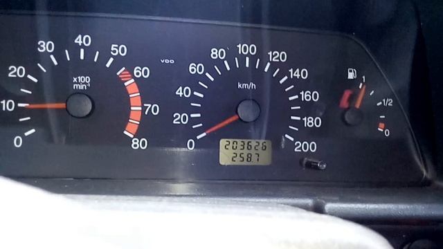 Не работает датчик уровня топлива! Подскажите что делать?? смотреть онлайн