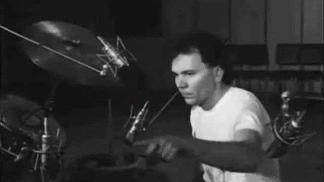 Дали темны смотреть онлайн