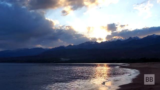 ~ Звуки и Видео Воды ~ Горное Озеро HD