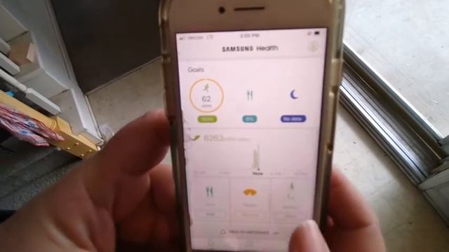 How to Use the Samsung Health App for iPhone смотреть онлайн