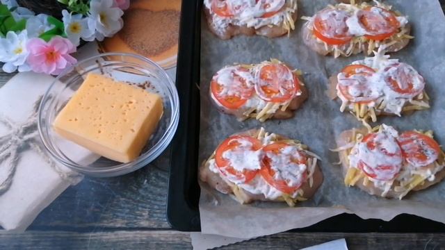 КУРИНЫЕ ОТБИВНЫЕ под сыром в духовке. смотреть онлайн