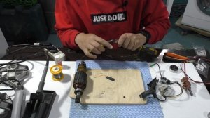 Двигатель стиральной машинки. Замена щёток подключения 220.