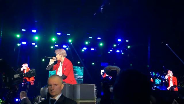 mad world смотреть онлайн