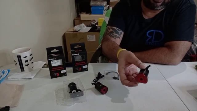 RD Cycles Gear: LEADBIKE LD43 Smart Rear Light смотреть онлайн