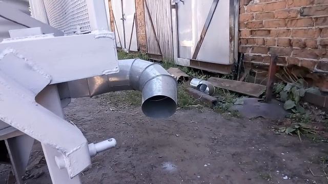 Агрегат для измельчения соломы и разбрасывают по клубнике. смотреть онлайн