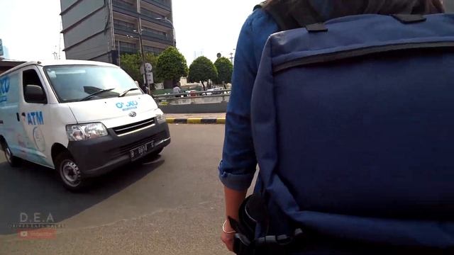 (2019) Traffic in Jakarta by Car & Foot #trafficinjakarta #walkinginjakarta #drivinginjakarta смотреть онлайн
