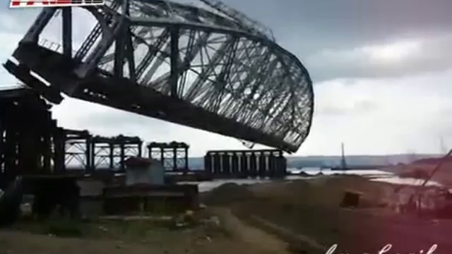 Снос "Моста в никуда" смотреть онлайн