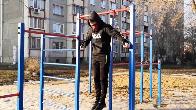 STREET WORKOUT// ЭЛЕМЕНТЫ ДЛЯ НОВИЧКОВ (2019) смотреть онлайн