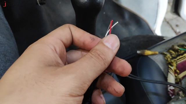 Upgrade Any CAR Stereo With 12V MP3 KIT (USB + BLUETOOTH + AUX + FM + Mobile Charger)