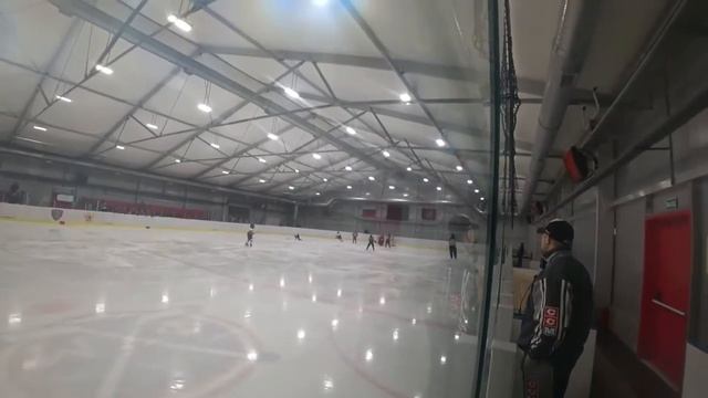 1 ДЕНЬ ИЗ ЖИЗНИ МАЛЕНЬКОГО ХОККЕИСТА смотреть онлайн