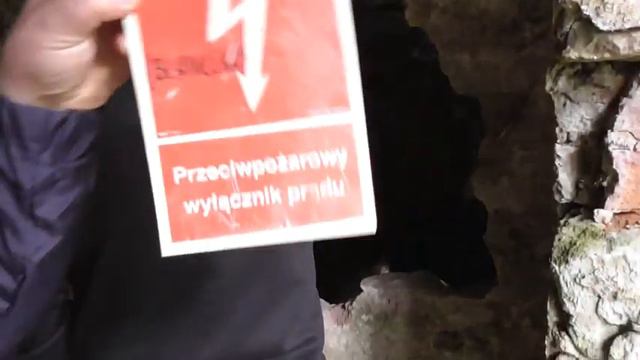 Из России в Польшу. Маски долой! Исследование подземелья развалин старинного замка в Фалькуве смотреть онлайн