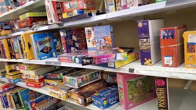 We Went Thrifting - You won't believe what we found & How much money we will make! Online Reselling смотреть онлайн