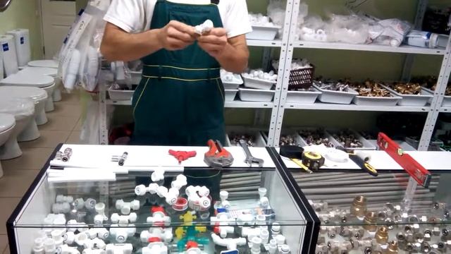 Простота сборки пластиковых фитингов PERFEKT. смотреть онлайн