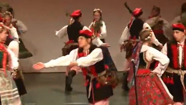 Małe Słowianki - Krakowiak смотреть онлайн