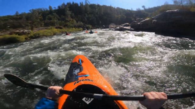 South Fork American Gorge Kayaking in the Pyranha Scorch 10/15/23 смотреть онлайн