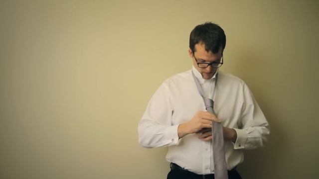 How to Tie the Prince Albert Knot - Tie Tying Tutorial #4 смотреть онлайн