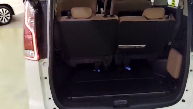 2019 NISSAN SERENA HWS VIP смотреть онлайн