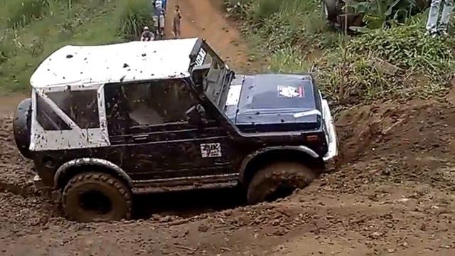 4X4 BELLE VUE OFF ROAD 2 смотреть онлайн