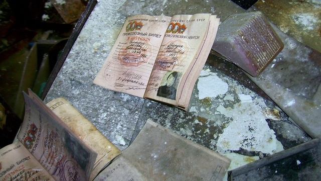 50 сталкерских находок в Зоне Отчуждения Чернобыльской АЭС смотреть онлайн