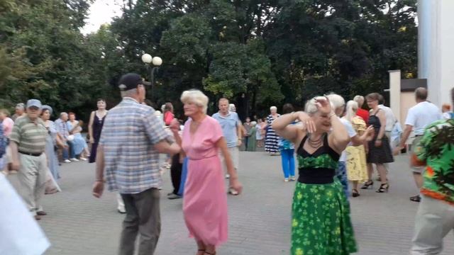 06.08.2023. ???Я зайду в интернет. В Гомельском парке. смотреть онлайн