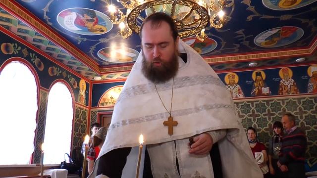 Таинство Крещения в храме Царственных Страстотерпцев смотреть онлайн