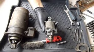 Стартер щелкает но не крутит! Осмотр и ремонт стартера! Чистим стартер!