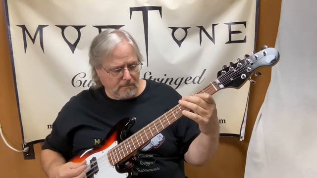 Electric mandobass conversion of half size p bass смотреть онлайн