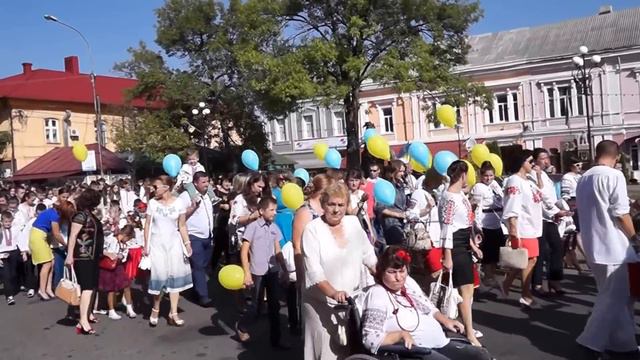 Парад вишиванок, День Тячева, 19.09.2015 смотреть онлайн