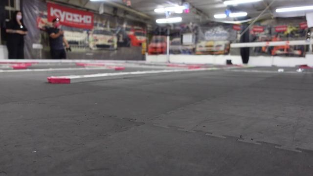 Kyosho Mini Z Racing (First time with Mini-Z RWD) - TheRcKiwis смотреть онлайн