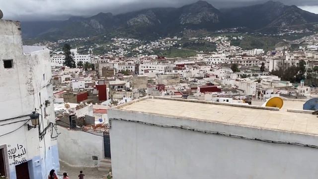 Марокко: автостопом с Шефшауэна до Танжера. Заехали в белый город Тетуан. смотреть онлайн