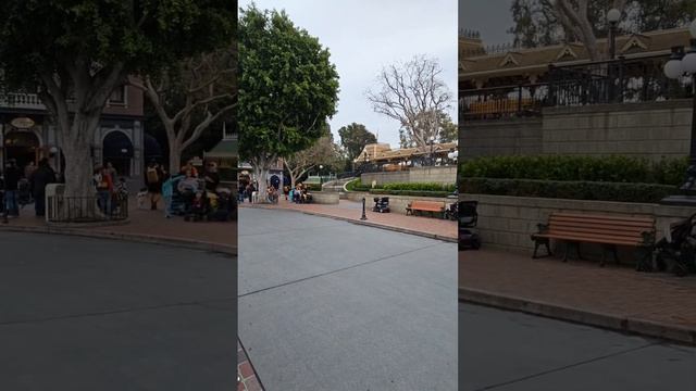 🔴  [#LIVE - En Vivo] Disneyland Main Street Monday | Vehicles, Characters, And Music |   (2.26.24)