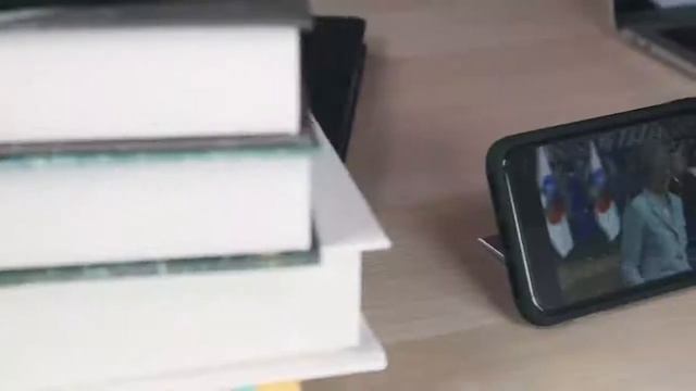 Чехол силиконовый TPU (iPhone XS / X) SKY-ESR (X000Q7Z8BL смотреть онлайн