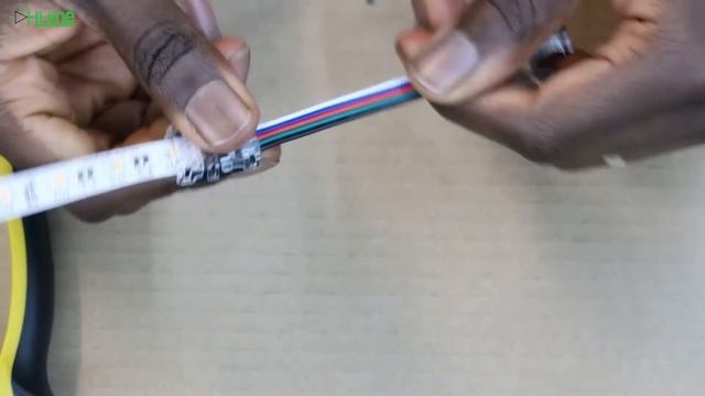 RGBW 12mm STRIPS AND CONNECTORS смотреть онлайн