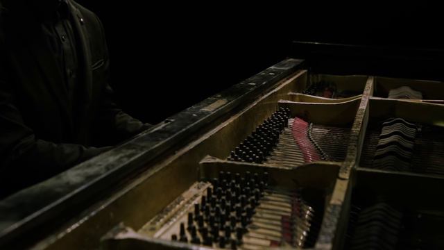 HELLO - Adele (cover By Nikita Piano Man)