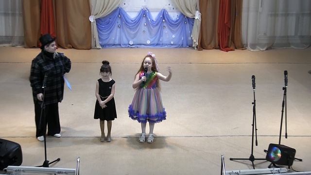 Новогодний утренник подготовительной группы «Гармония» Музыкальный серпантин 2023 смотреть онлайн