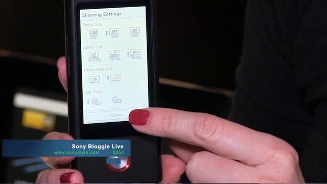 Sony Bloggie Live, Handycam Projector - First Look смотреть онлайн