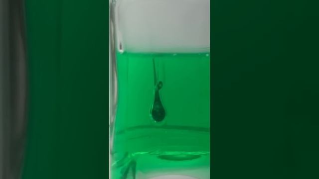 Makeing Prince Rupert’s Drop in Mystery fluid!!! Tell me what you think it is! смотреть онлайн