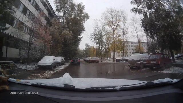 29.09.2013 - водитель-женщина-хам (сотрудник Полиции), Эжва