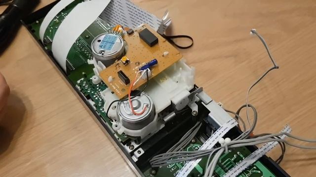Sony TC K411 , Замена пасиков ; Riemen austauschen ; belt replacement смотреть онлайн