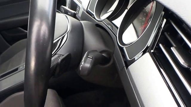 Volkswagen Passat 1.6 TDI SE Business (120 PS) DSG @ Wrexham Volkswagen смотреть онлайн