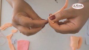 Как сшить куклу из фетра своими руками