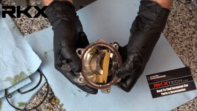 How to rebuild and remove a Jaguar Vacuum pump leaking oil. 3.0L 5.0L V6 V8 F-Type F-Pace XJ XF XE смотреть онлайн