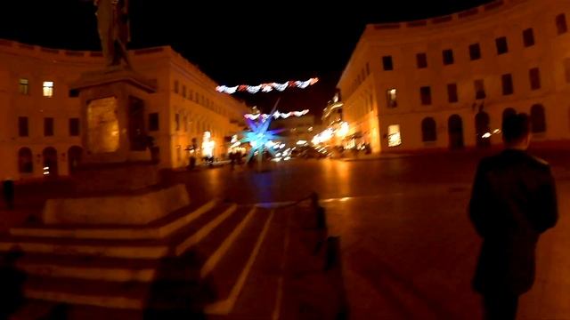 НОВОГОДНЯЯ ОДЕССА ИНСТАЛЛЯЦИЯ НА ПОТЕМКИНСКОЙ ЛЕСТНИЦЕ смотреть онлайн
