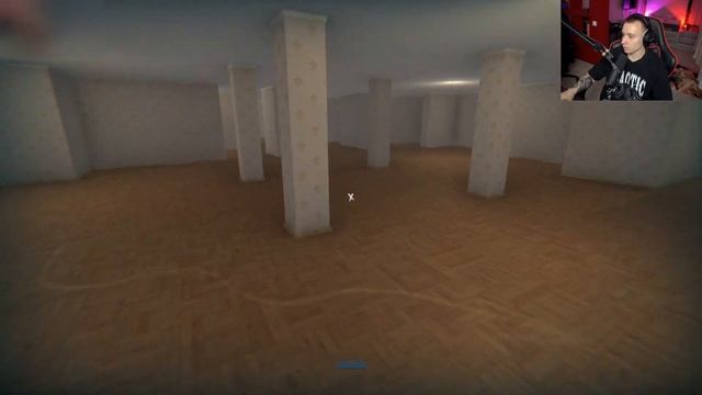 АНДРЕЙ СКРЫВАЕТСЯ ОТ ВОЕНКОМАТА смотреть онлайн