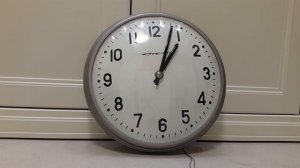 Вторичные часы Стрела работают с  блоком, который заменяет собой первичные часы (импульсы 24V).