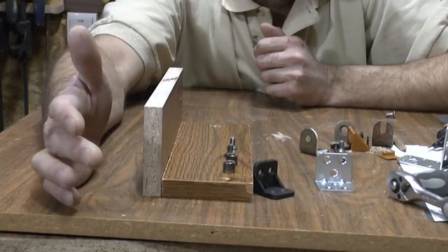 Мебель своими руками. Соединение мебельным уголком. смотреть онлайн