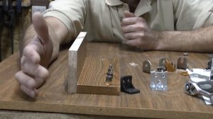 Мебель своими руками. Соединение мебельным уголком.