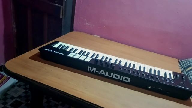 M-Audio Oxygen 61 Keys Unboxing and Overview | Must-Have Keyboard for Music Production смотреть онлайн