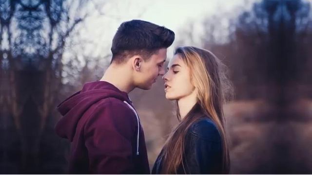 Mam dobry dzień - Czerwone Gitary [nuty i akordy] смотреть онлайн